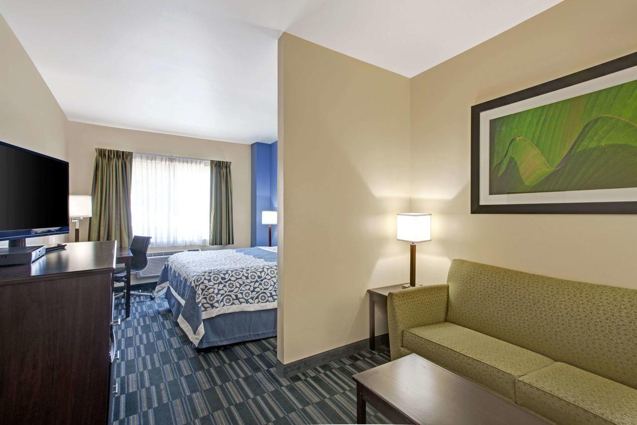 Days Inn & Suites By Wyndham Ozone Park/Jfk Airport New York Dış mekan fotoğraf