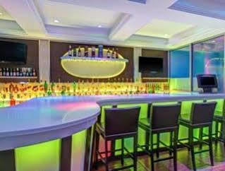 Days Inn & Suites By Wyndham Ozone Park/Jfk Airport New York Dış mekan fotoğraf