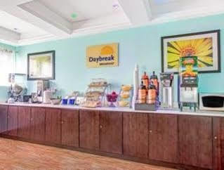 Days Inn & Suites By Wyndham Ozone Park/Jfk Airport New York Dış mekan fotoğraf