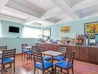 Days Inn & Suites By Wyndham Ozone Park/Jfk Airport New York Dış mekan fotoğraf